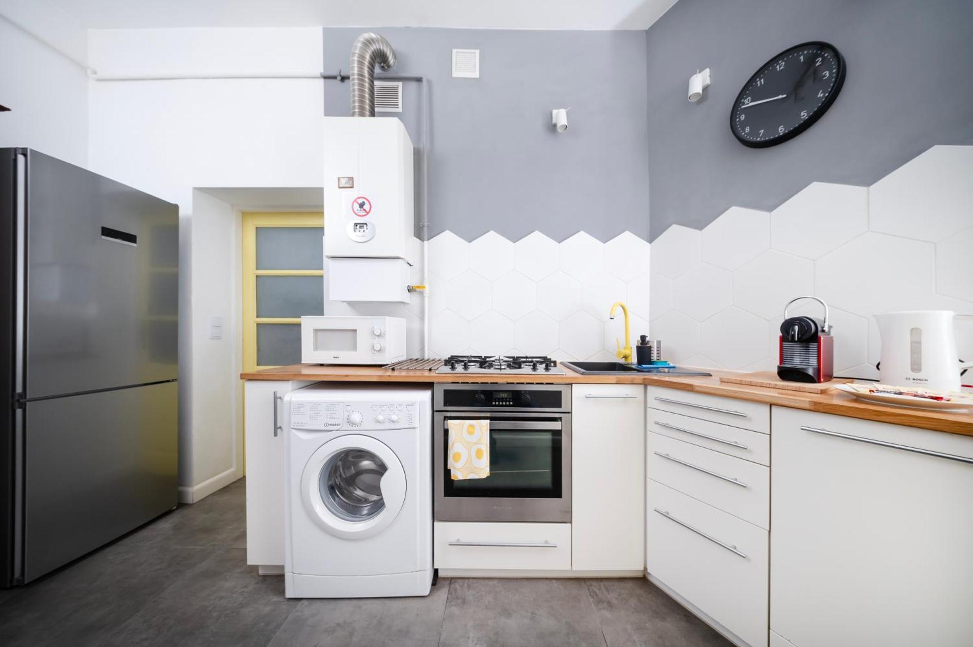 Central Family Apartment 우치 외부 사진